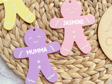 Load image into Gallery viewer, Acrylic Gingerbread Men Gift Tags