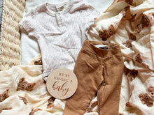 Load image into Gallery viewer, We&#39;re Having a Baby Wooden Plaque
